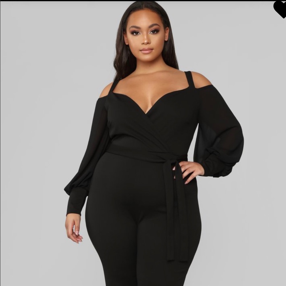 BEAUTIFUL BLACK JUMPSUIT XL